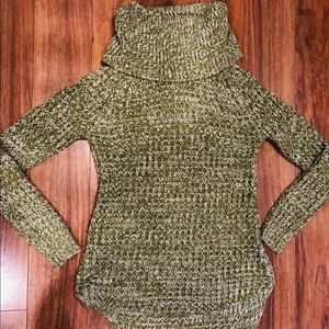 Rue21 waffle knit turtleneck sweater in green